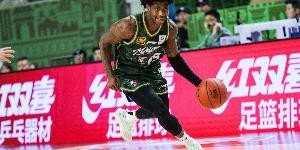 这外援猛得很！肯德里克-戴维斯16投12中&amp;amp;罚球18中15砍43分6板9助